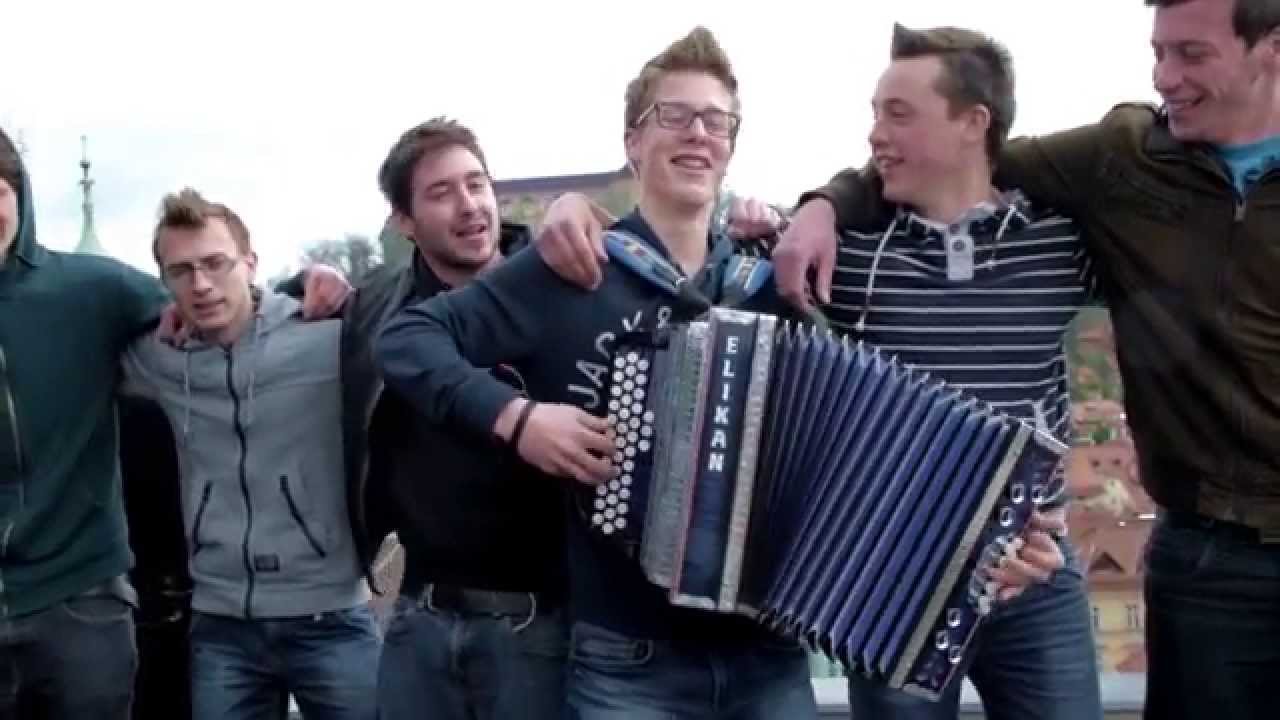 Maturantski video E4c 2014/2015 (ERSŠG, Vegova)