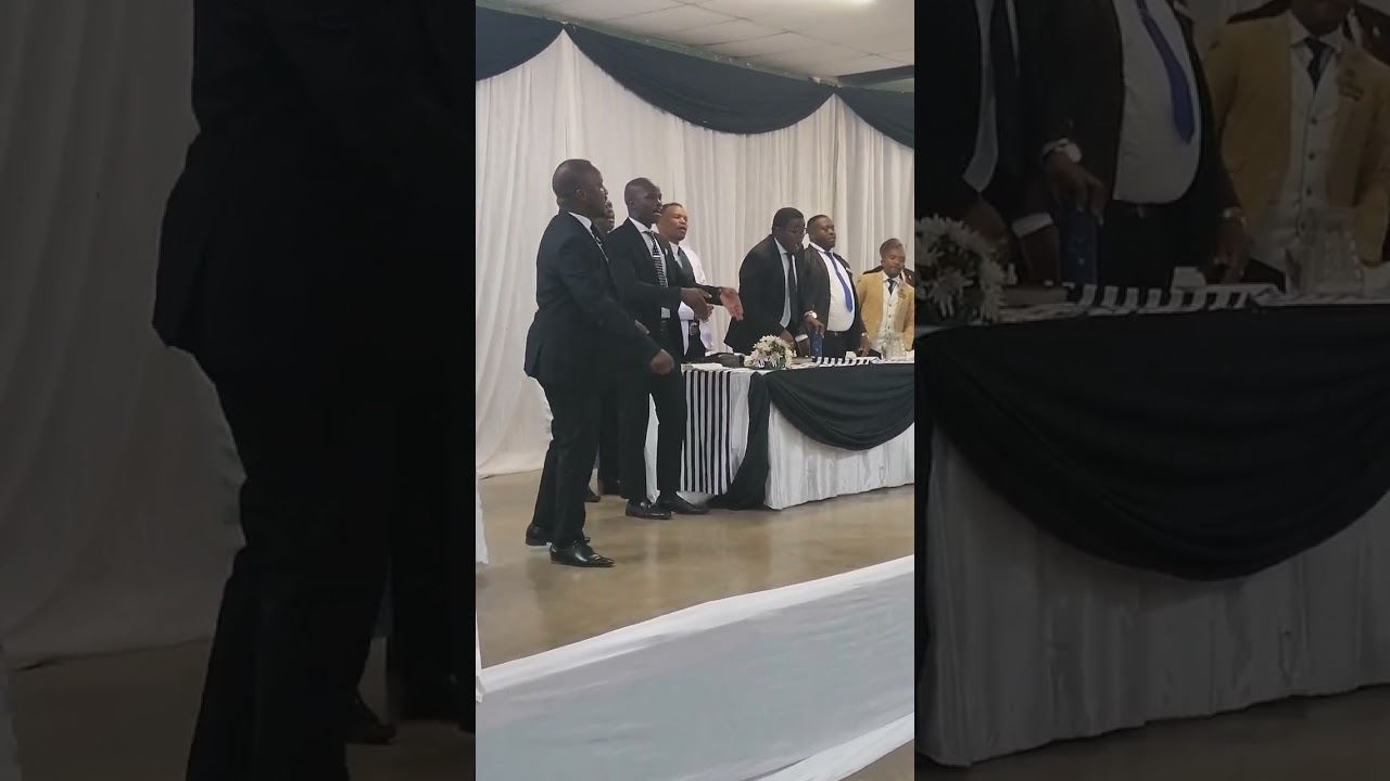 ELOYI ELAMASABAKATHANI : MR MLAMBO - UMBIMBI LWASEMGUNGUNDLOVU @khulefresh1512