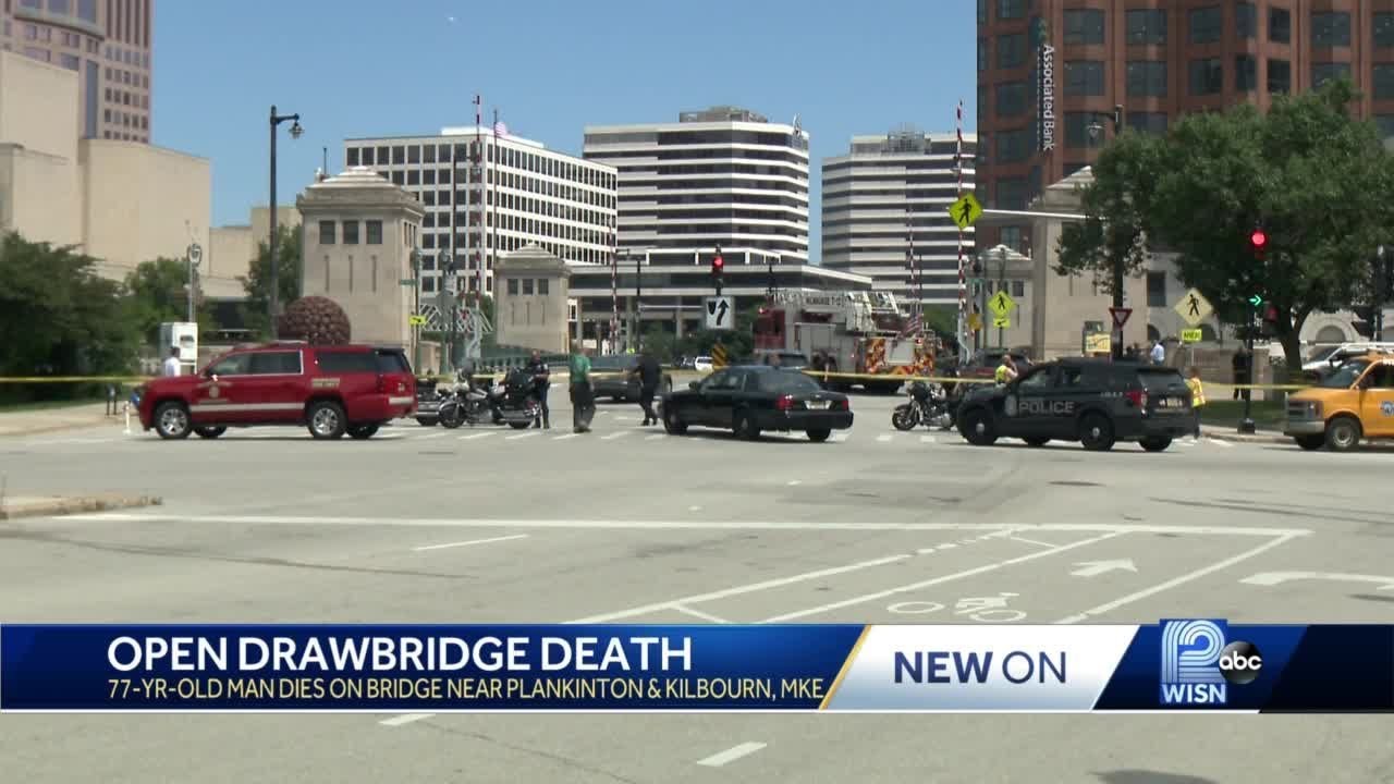 Death on downtown Milwaukee drawbridge