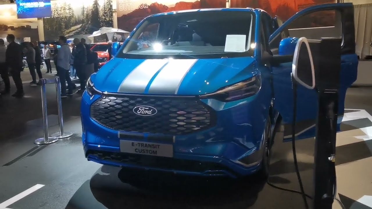 Ford Custom 2023