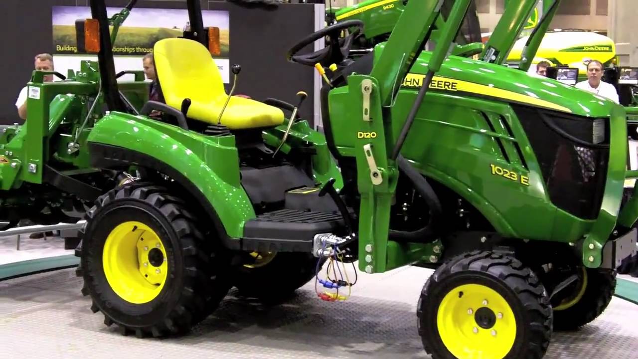John Deere Subcompact 1 Series Tractor