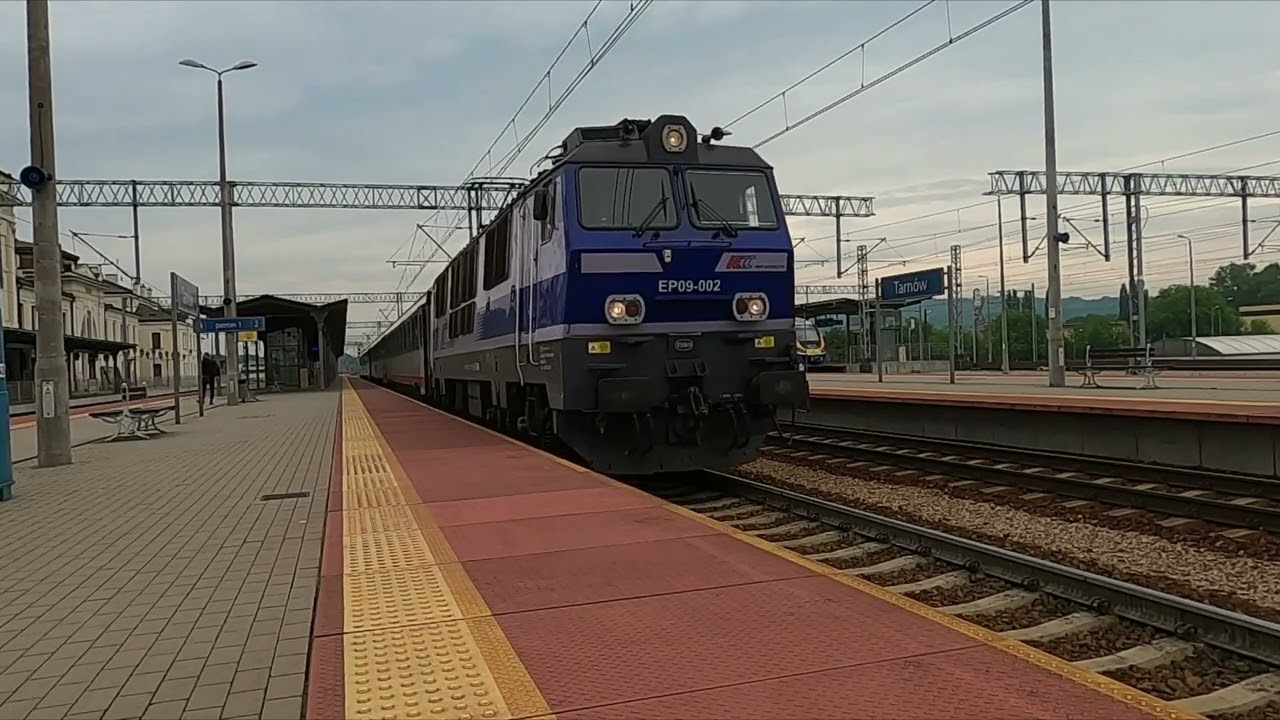Tarn&oacute;w; IC 105 