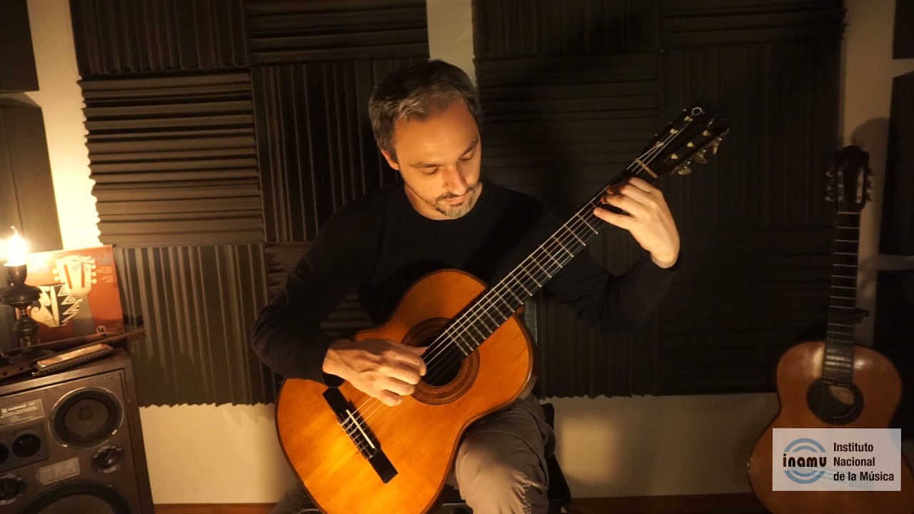 PABLO ALESSIA - DIVINA  tango - Joaquín Mora