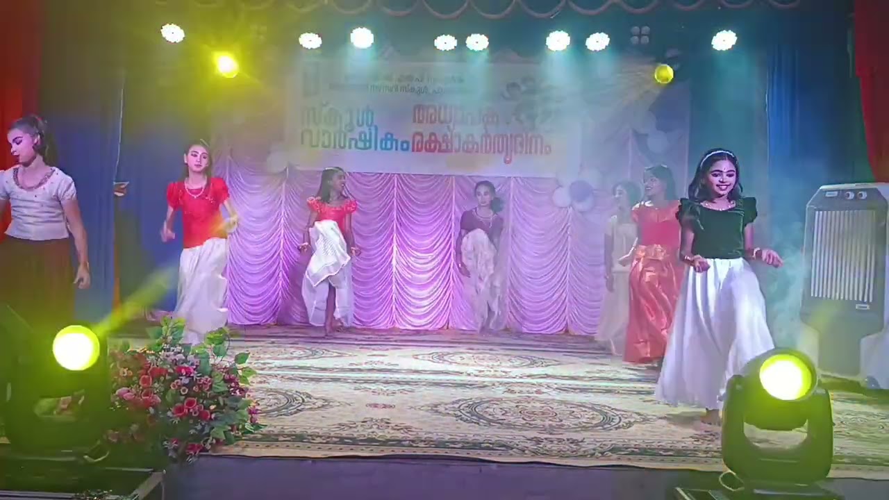 Std 4 Girls Dance CRLPS Poomankandom.Annual Day 26