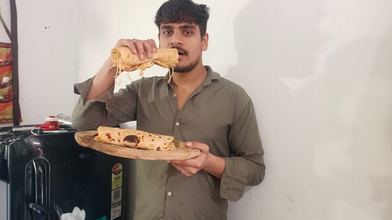 Guys Maine Banaya 😁 Egg Roll #vlog #msbloggingbhai 