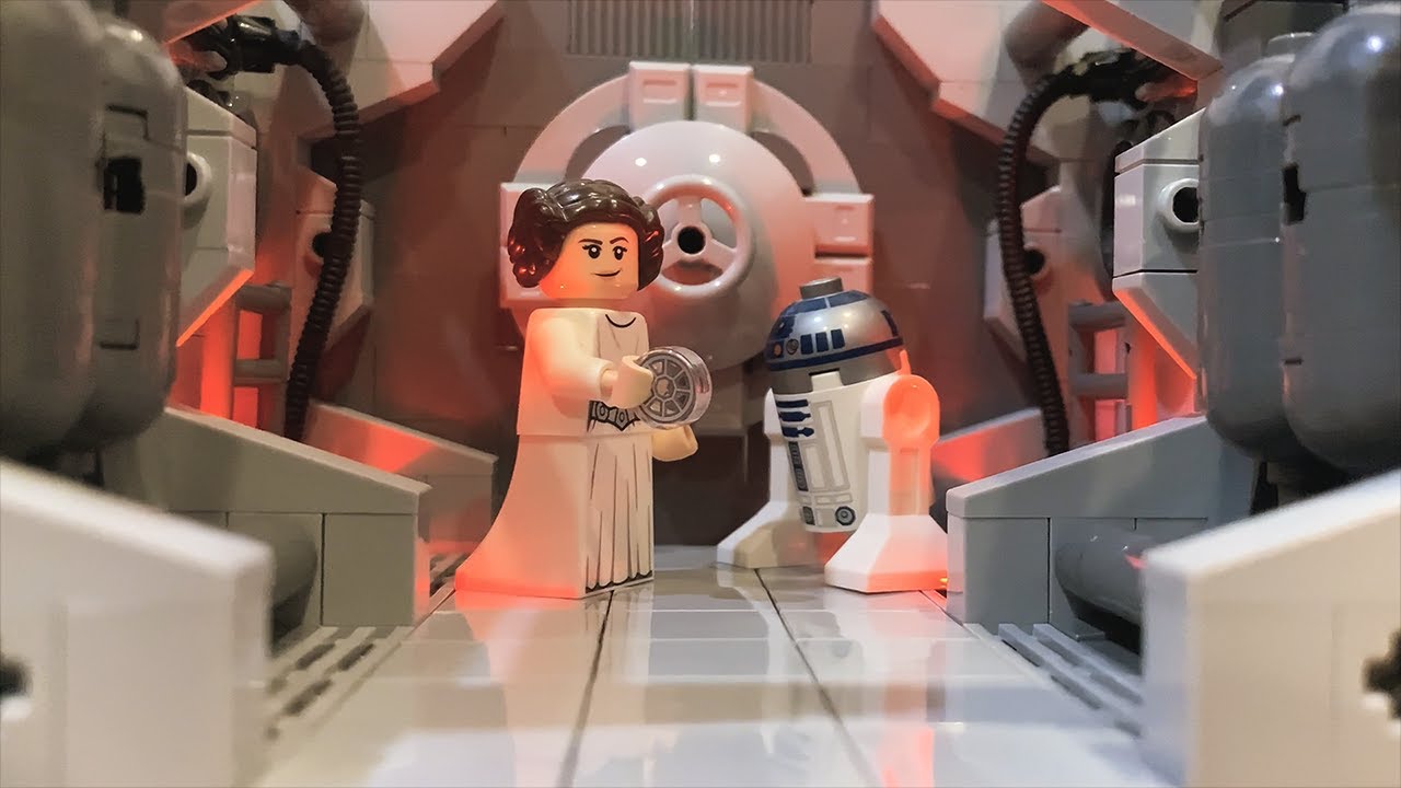 LEGO Star Wars - A New Hope - Princess Leia and R2-D2 MOC