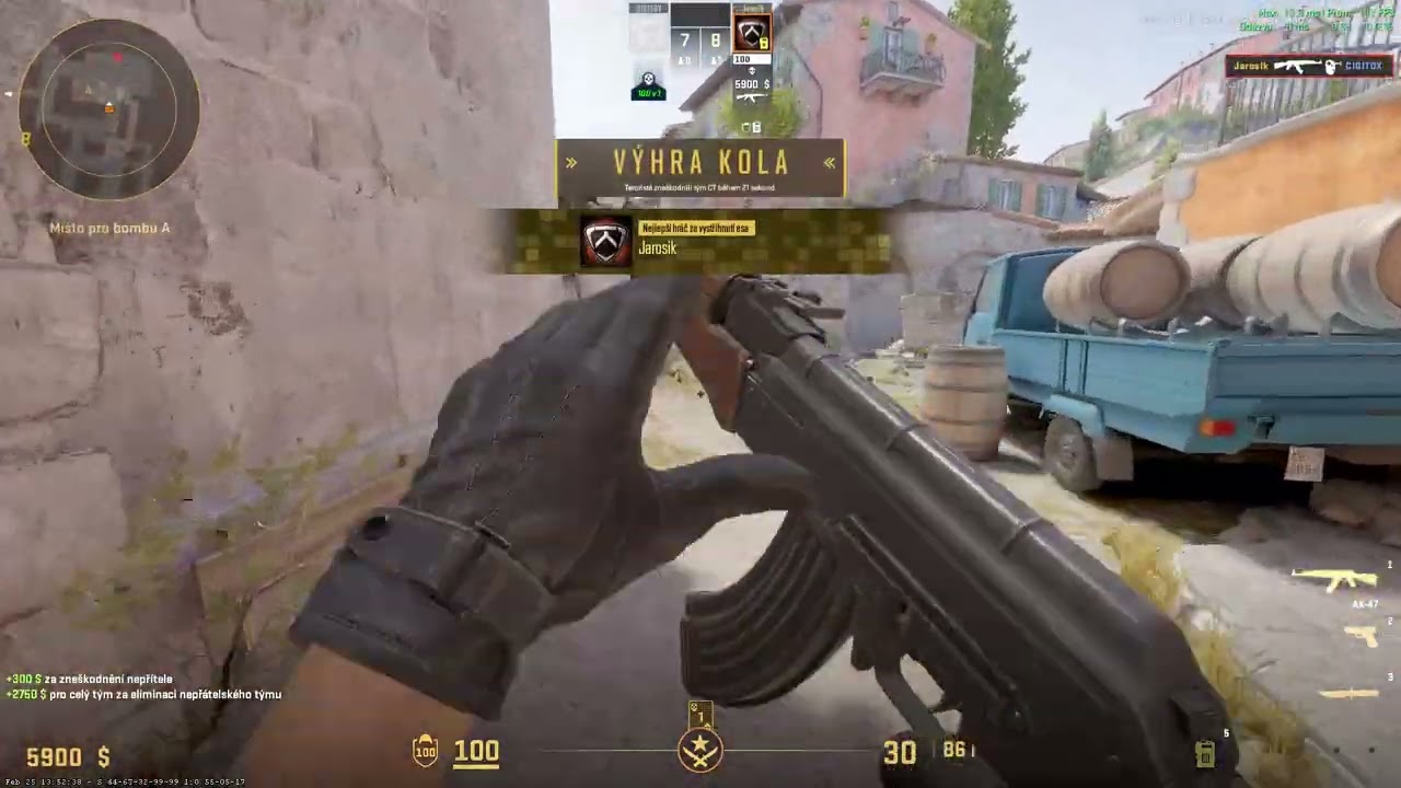 Hraju s fanouškem Counter-strike.