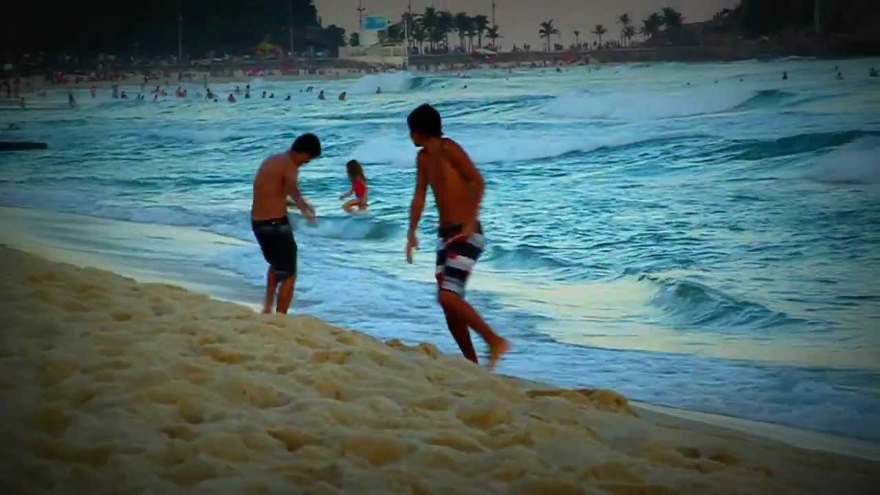 Marisa Monte - Seja feliz (Clipe na Praia de Ipanema)