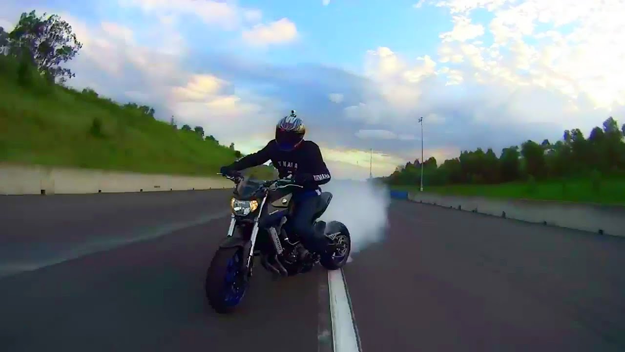TURBO MT-09 Drifting by Yamaha Stunt Rider Dave Mckenna