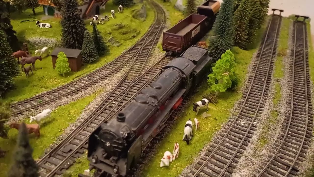 Rundflug über Moba Mittenwald Fertigelände von Noch mit Anbauteil. Modelleisenbahn, Piko A-Gleis