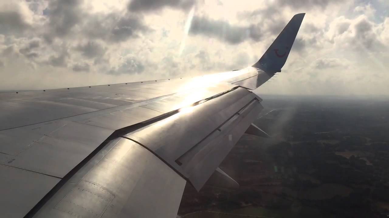 TOM15T (TOM4554) landing LEMH (MAH/MENORCA) 12JUN15 B752 GOOBB
