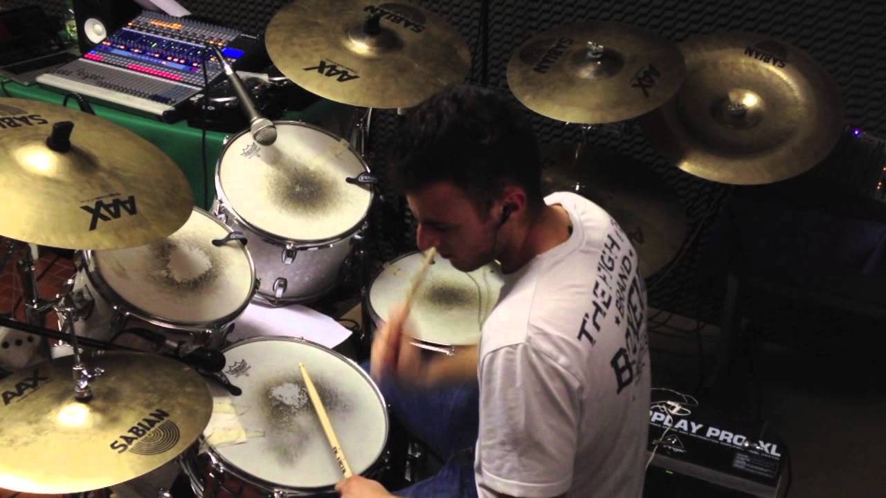 Renato Zero, Mi vendo live 2004  (drum cover)