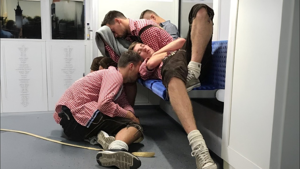 Silly and Funny Oktoberfest 🥨 Funny Wiesn Videos