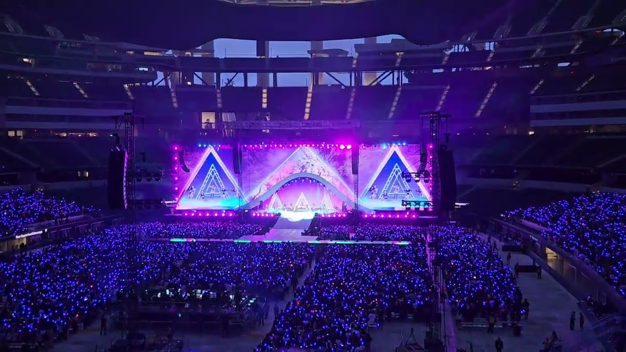 TWICE / Ready To Be Tour LA Sofi Stadium / More and More, Moonlight Sunrise / 6.10.23 HD 1080