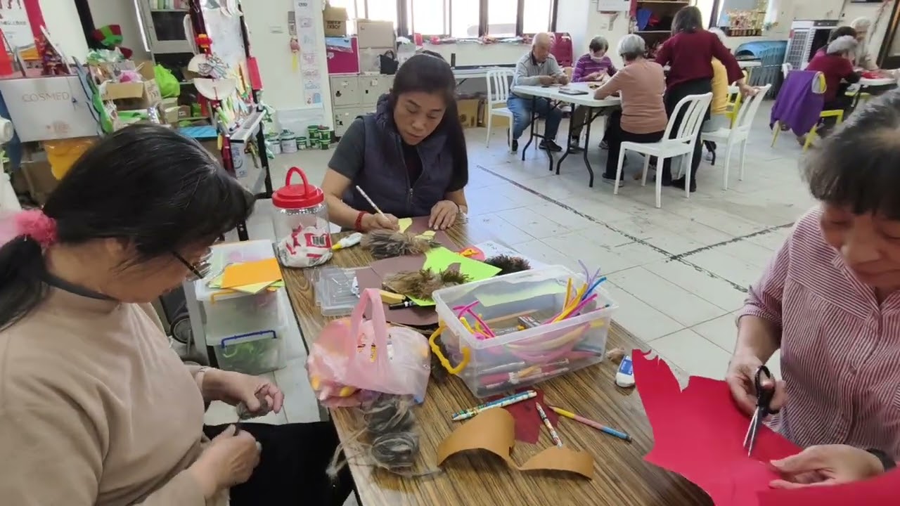 最療癒手作年味春聯🐎🐎這班阿公阿嬤超級愛馬~馬上幸福要求在加馬😄這份祝福##雙馬迎春🐎🐎~祝大家新的一年❤️~隨心所願❤️~平安喜樂❤️