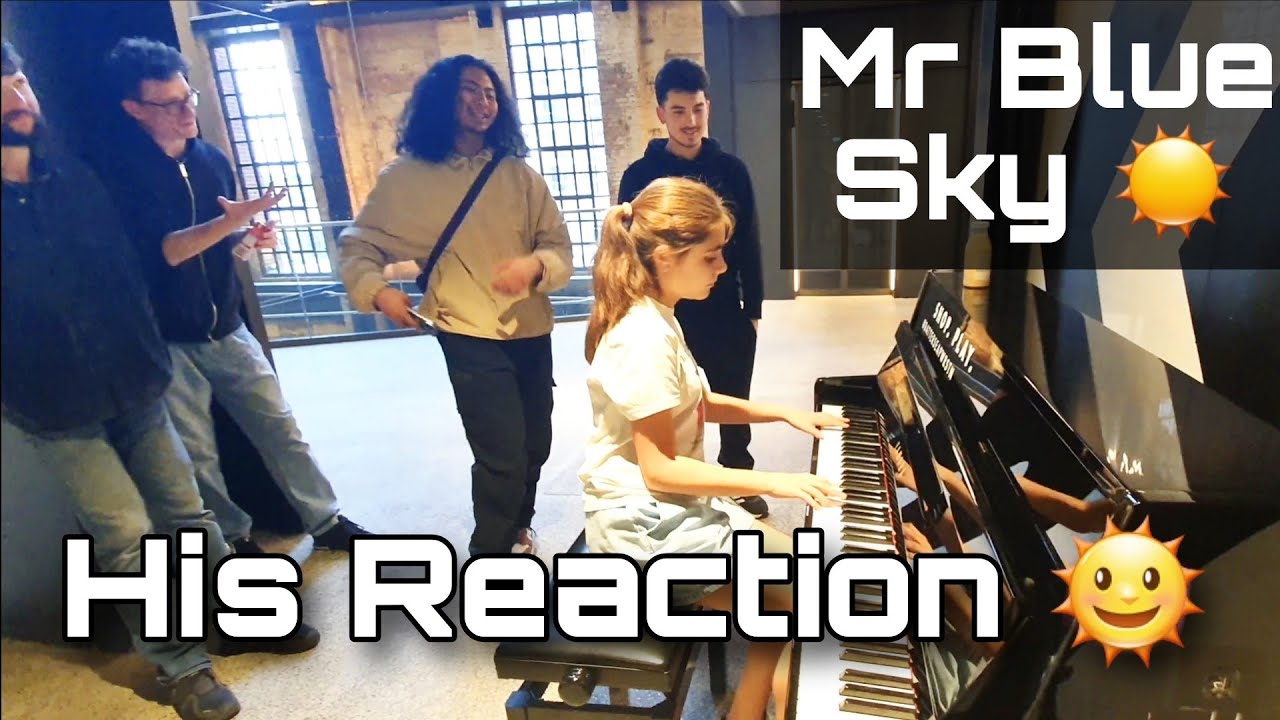 Mr Blue Sky: The End Is My Favourite Part! #publicpiano #streetpiano #pianocover 🌞