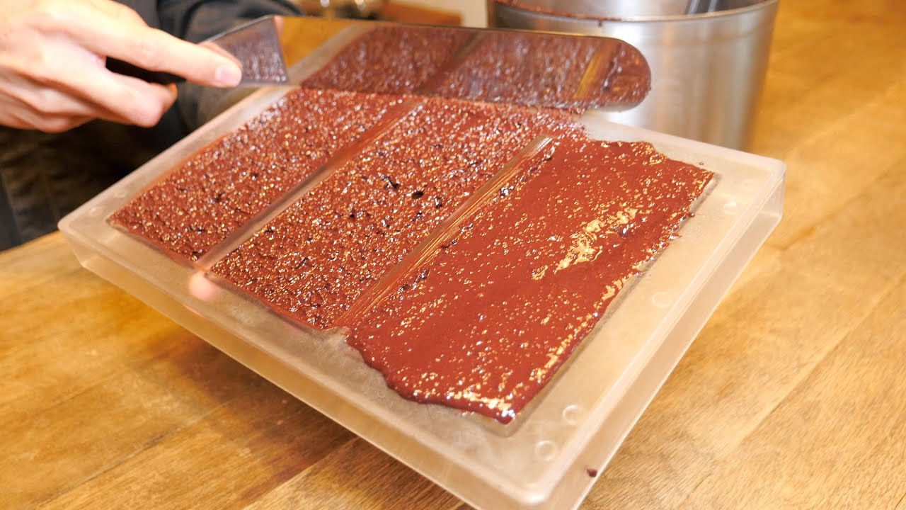 世界中のカカオ農園から豆の選別を行う板チョコレート専門店が作る、引き算の哲学から生まれた絶品チョコレート