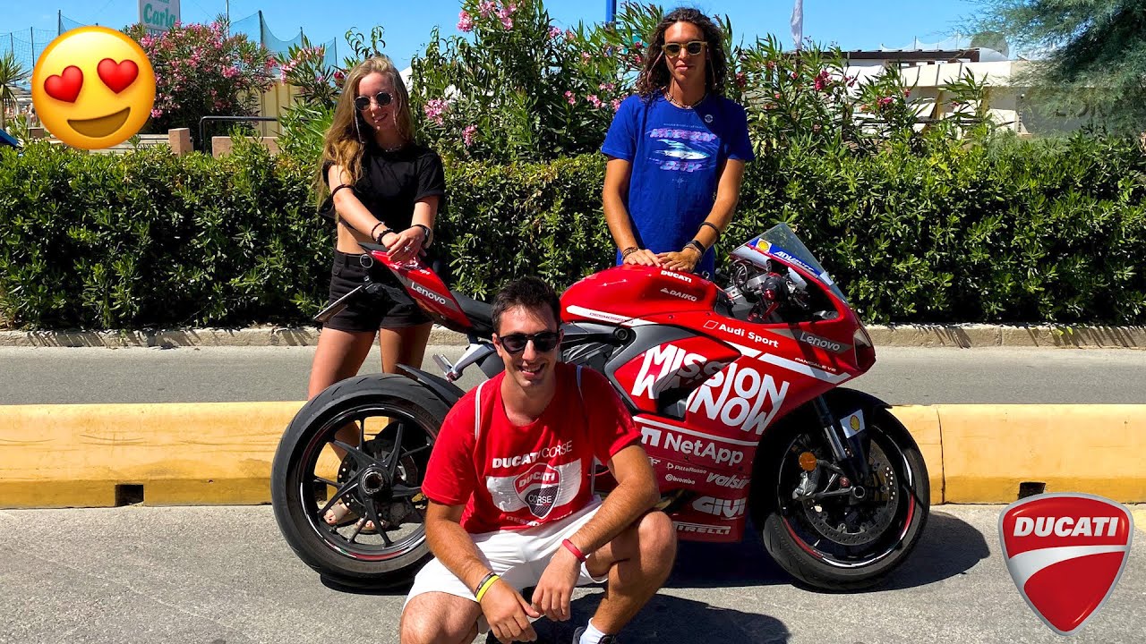 HO PORTATO DUE COPPIE DI FIDANZATI SULLA MIA DUCATI PANIGALE V2!! DRIVING REACTIONS  EP.3