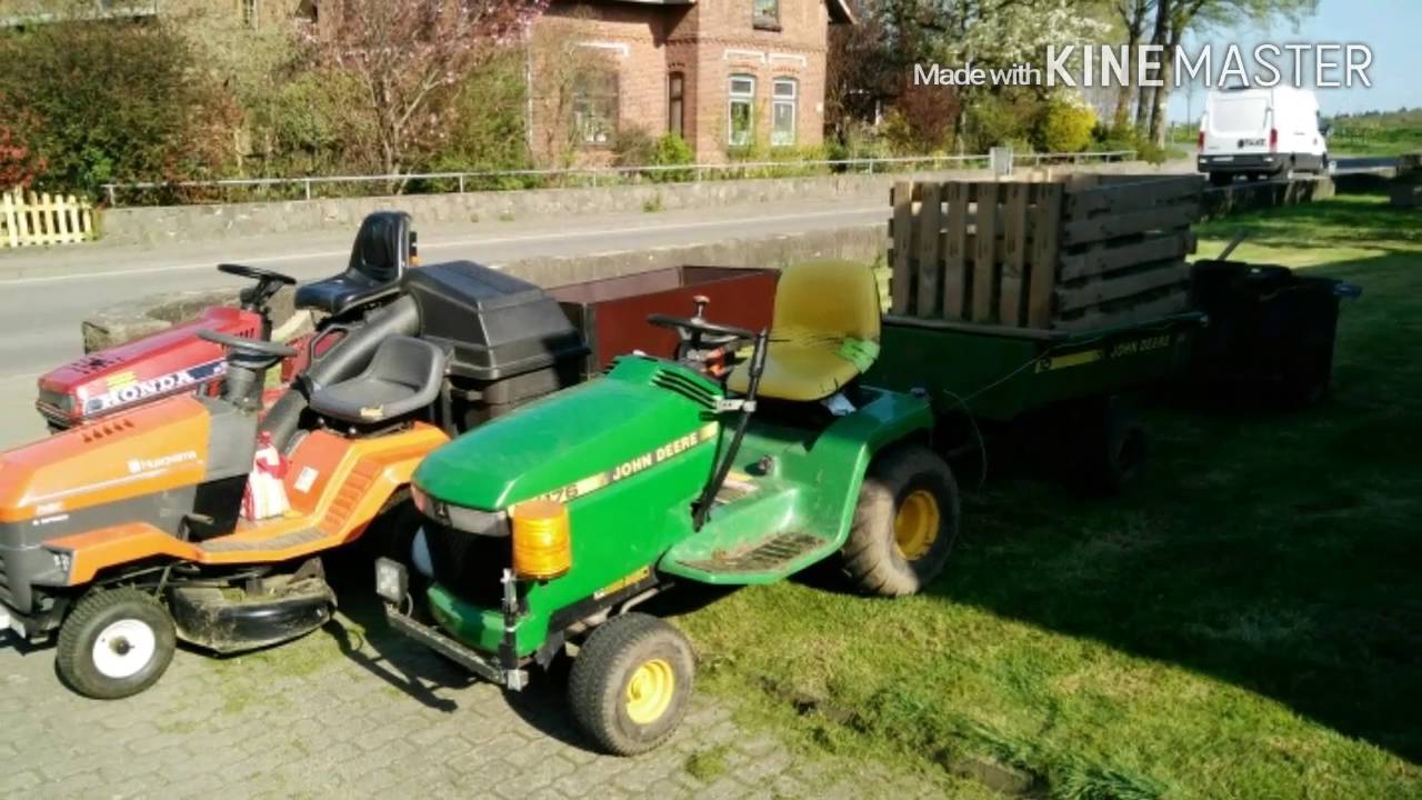 Rasenmähen mit Rasenmähertrecker