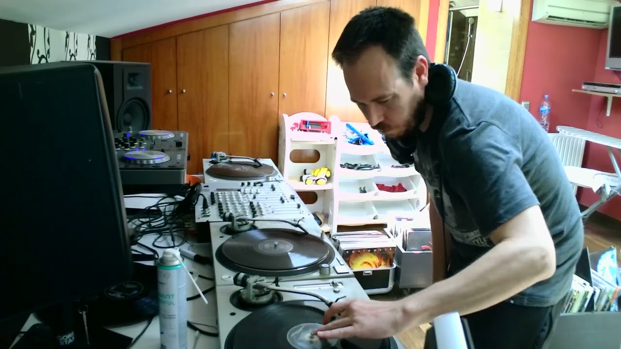 La makineta mola demasiado. Virus infected 2 !!!!! Ale ale 20 minutitos de musica del 2000 |dj Gervi