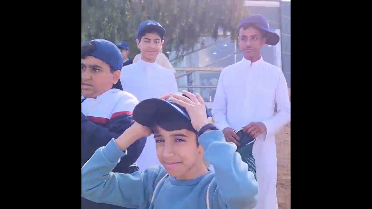 مدرسة عامر بن واثلة المتوسطة في ملعب الجولف