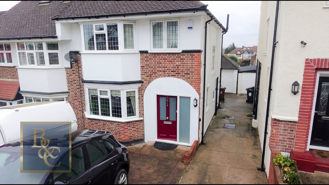 3 Bedroom semi detached house for sale in Chingford London E4