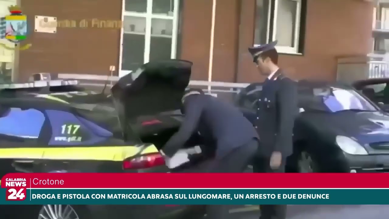 Crotone, droga e pistola clandestina sul lungomare: un arresto e due denunce. Decisivo il cane…