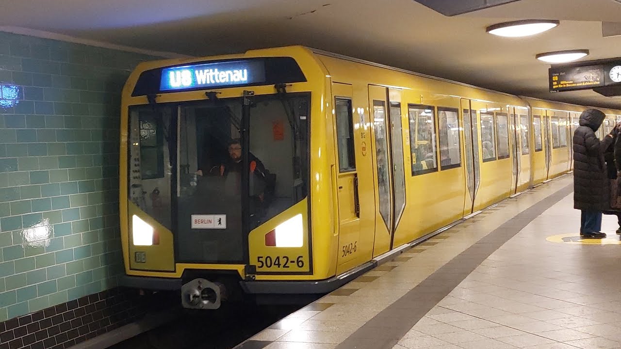 Mitfahrt in der U8 von Hermannstraße bis Gesundbrunnen im H01 5042-6
