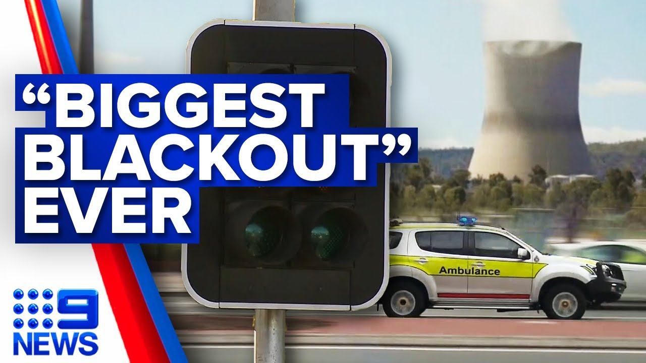Queensland blackout causes chaos | 9 News Australia