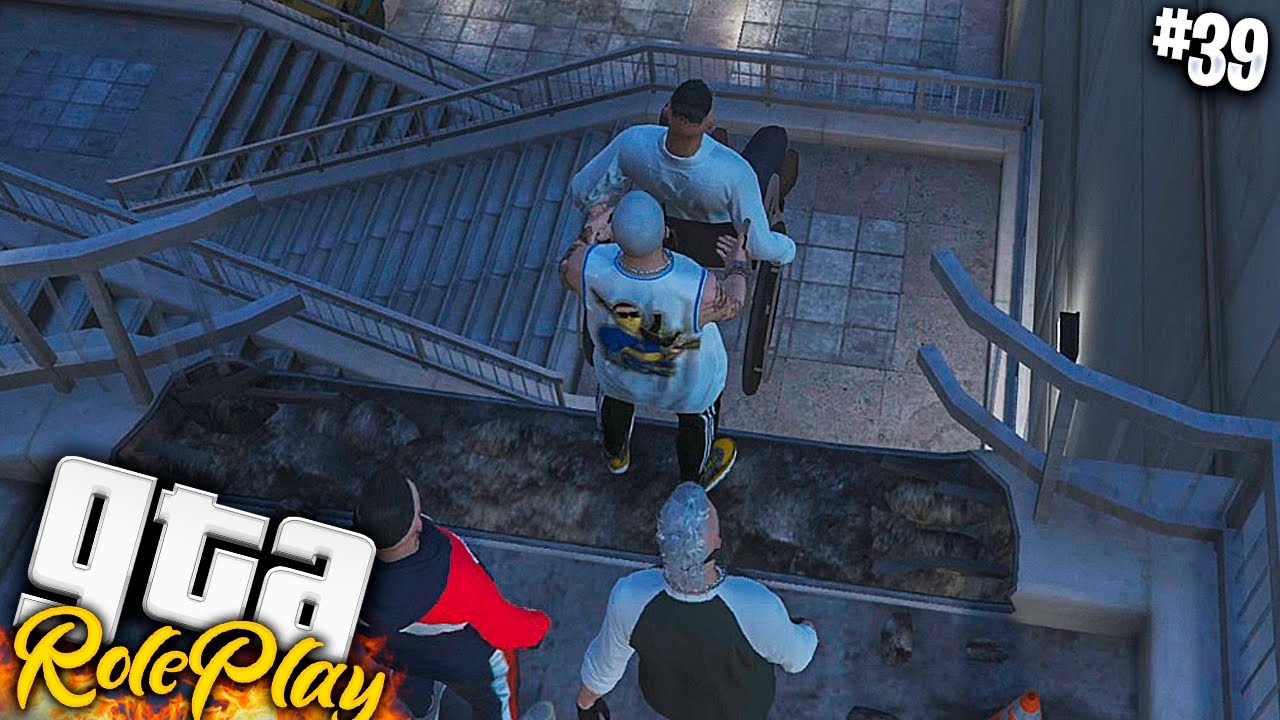 LE SALVE LA VIDA A UN HOMBRE EN GTA V ROLEPLAY #39 | Kenai