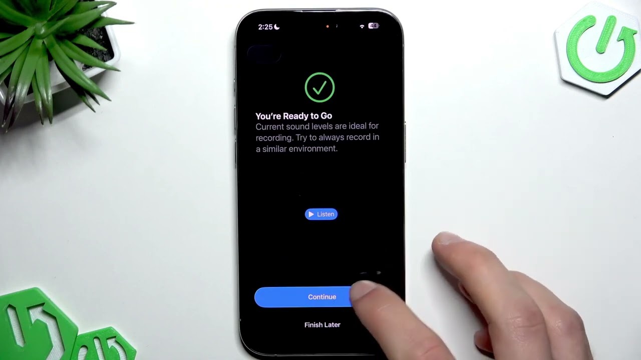 Wie richte ich die Persönliche Stimme auf dem APPLE iPhone 15 Pro ein?