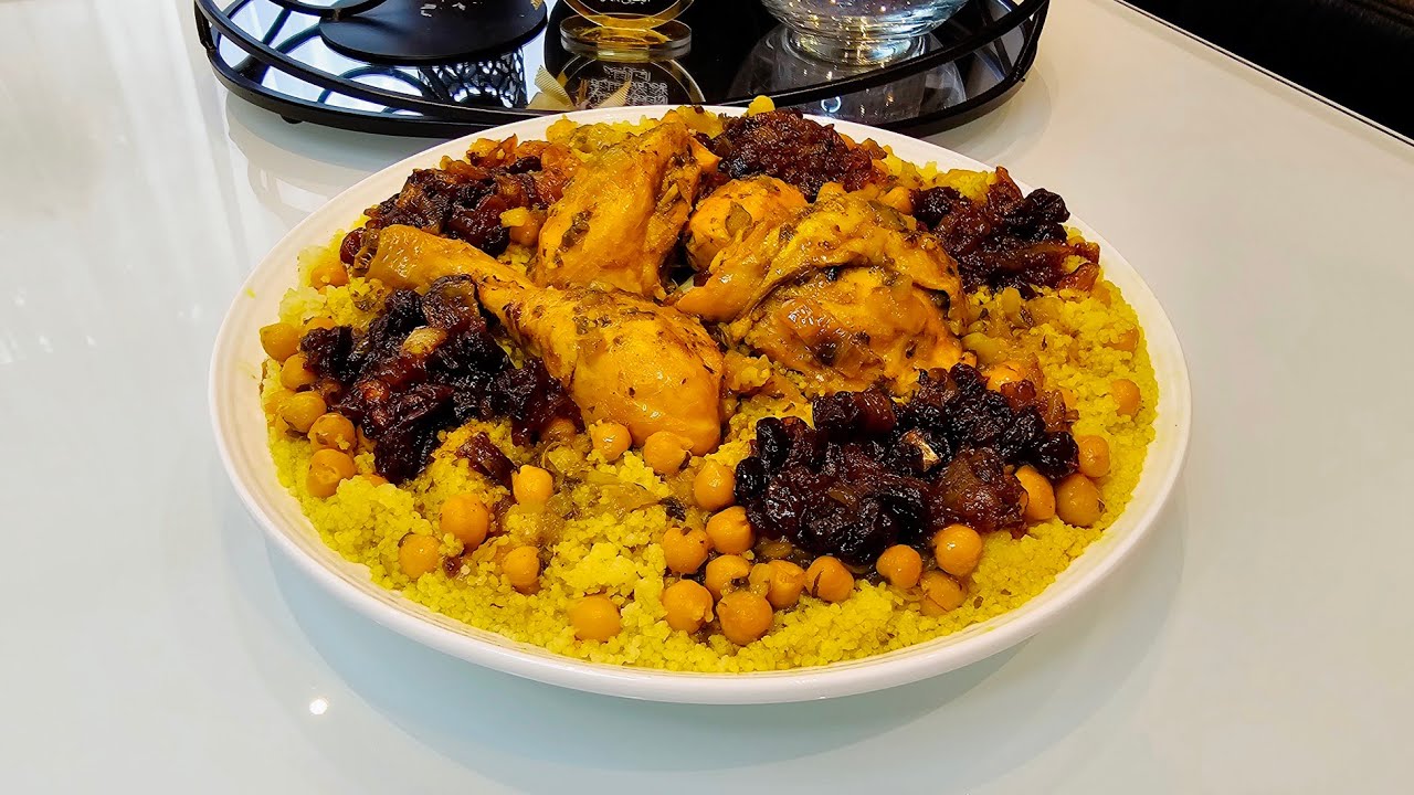 Süßer Couscous mit Hähnchen Zwiebeln und Rosinen einfach zuzubereiten und sehr lecker 😋👍