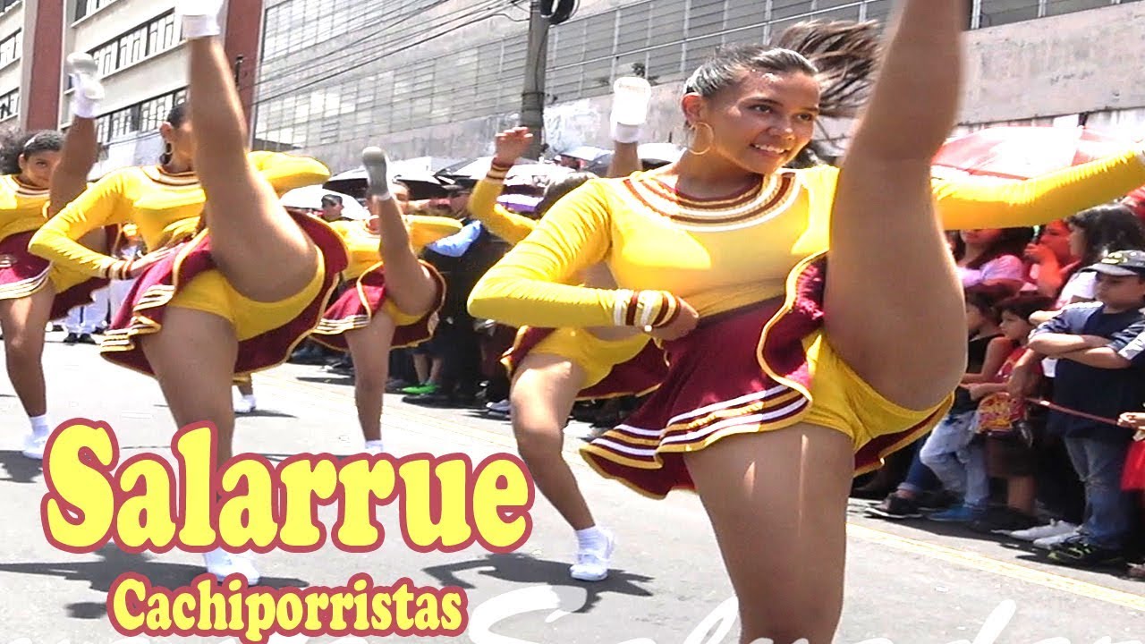 Cachiporristas Colegio Salarrue en Desfile de Correos San Salvador 2018