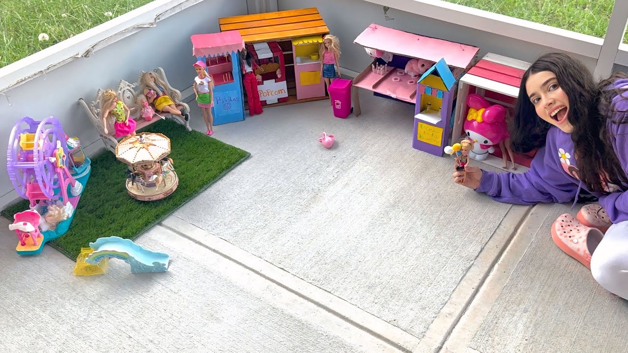 CONVIERTO EL CORREDOR DE MI CASA EN UNA SUPER FERIA 🎡PARA BARBIE / HAY CARRUSEL , PUESTOS DE COMIDA.