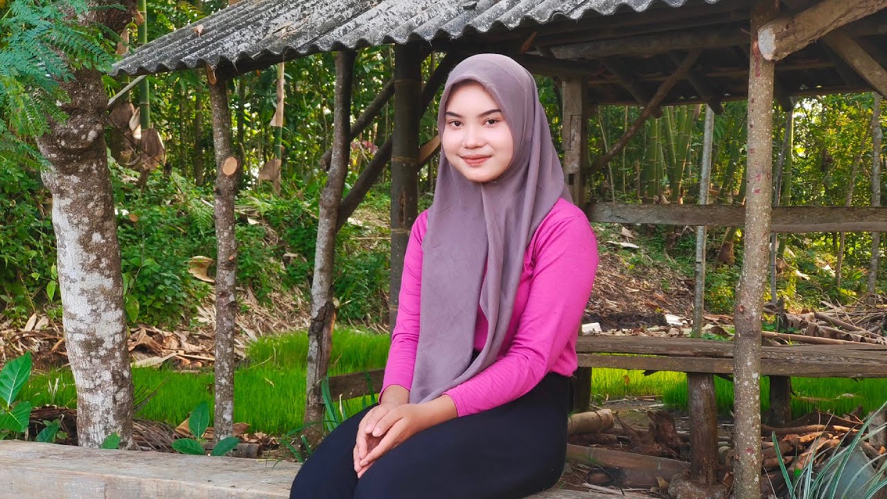 WOOW GAK SENGAJA‼️JUMPA NENG YULI GADIS CANTIK SEDANG GALAU DI TINGGAL PEMUDA GANTENG ASAL KUDUS