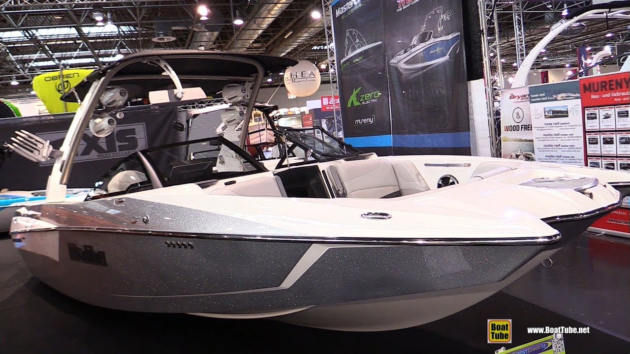 2018 Malibu Wakesetter 24 MXZ Wake Boat - Walkaround - 2018 Boot Dusseldorf Boat Show