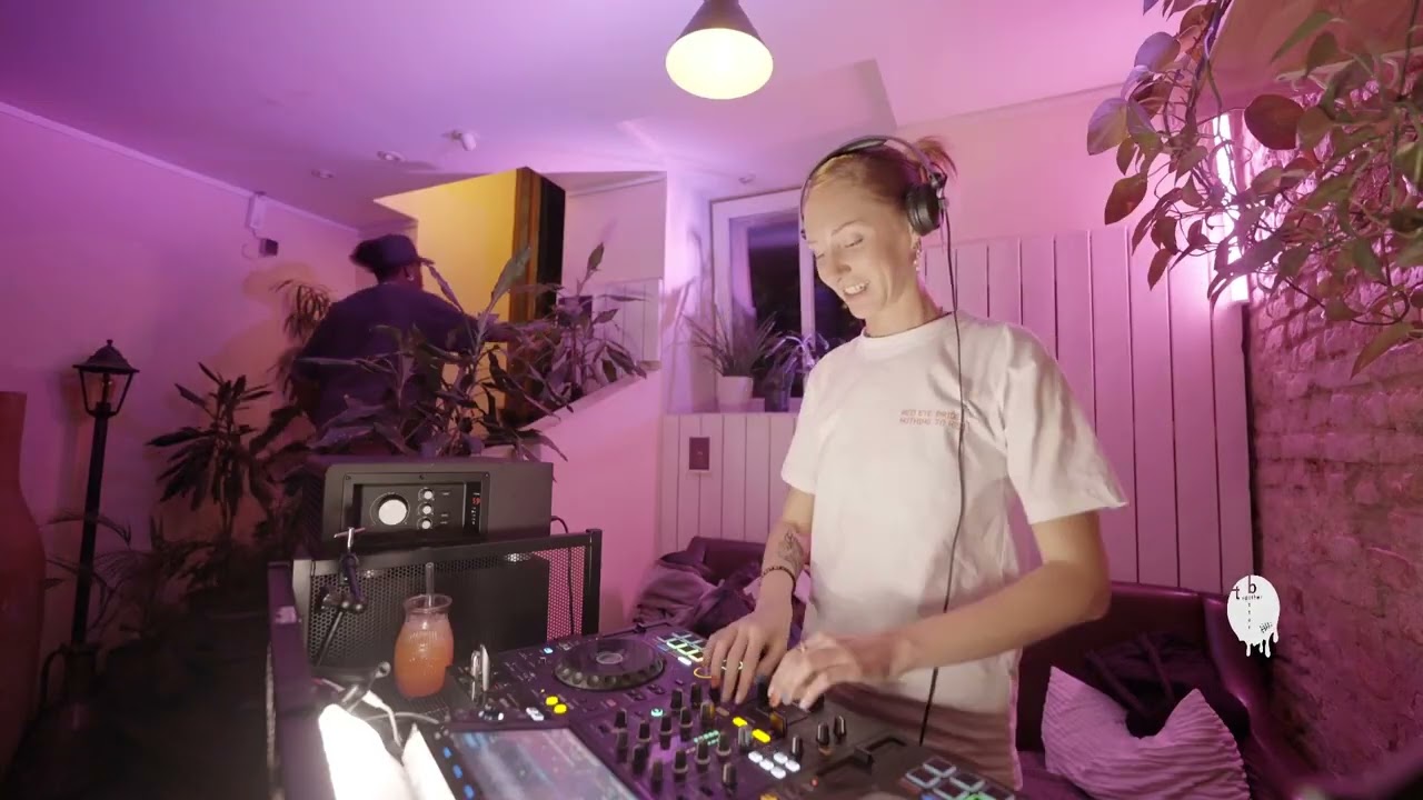 Steffoo oon VIBE TOGETHER Radio at YUNA Berlin