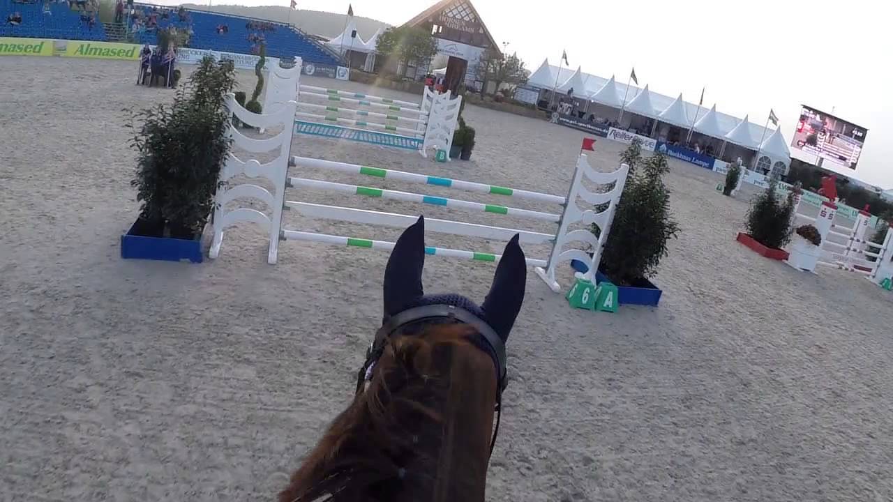 Friederike Eggersmann - Helmkamera bei Horses & Dreams meets Australia