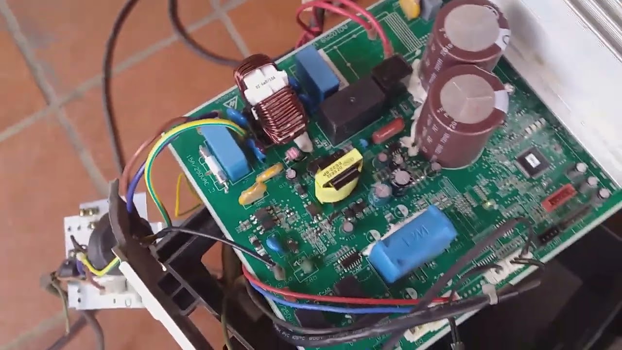 ERROR DE COMUNICACION E0 EN AIRE INVERTER  HYUNDAY