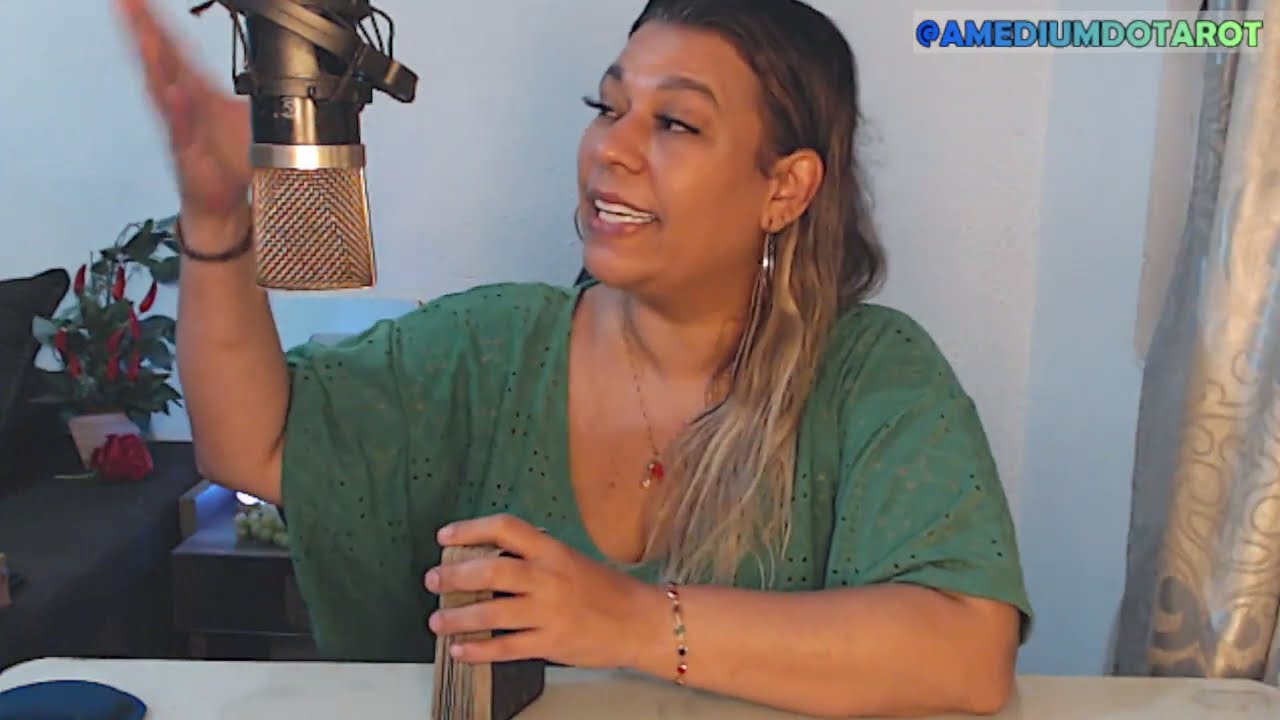 ♒ AQUÁRIO -  SERÁ REVELADO ENFIM! ESTÁ CHEGANDO A HORA. UM PLANO SERÁ REVELADO E A VERDADE APARECE.