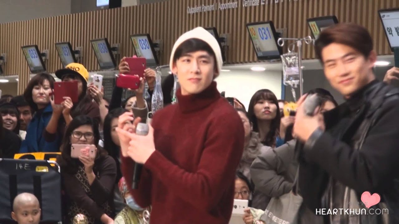 [닉쿤직캠]14.12.29-Samsung Medical Center Nichkhun fancam 10/10