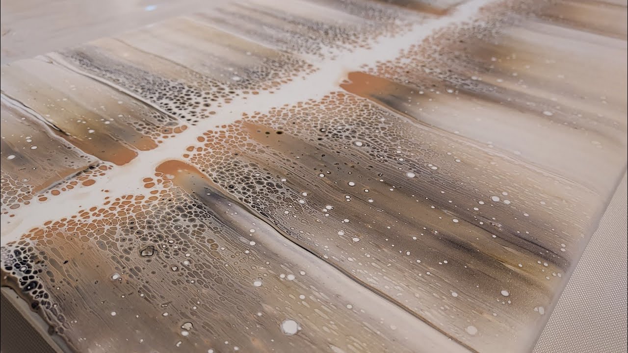 Acrylic Pouring Swipe using Australian Floetrol