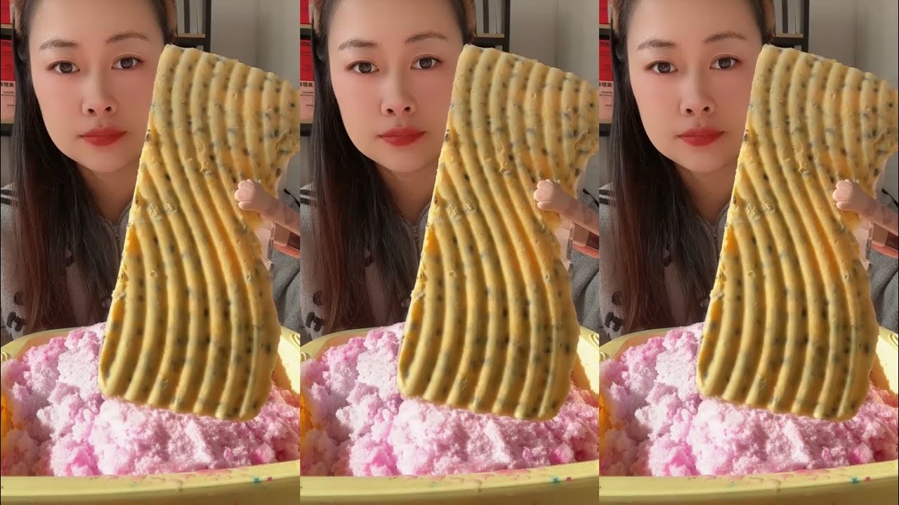 ASMR ICE EATING / ASMR MUKBANG ICE EATING SOUNDS FROM THE FROZEN WATER