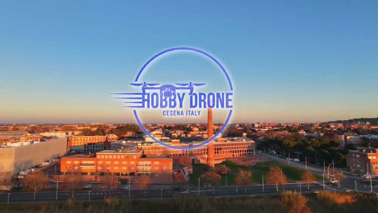 FPV indoor gru ippodromo camino drift