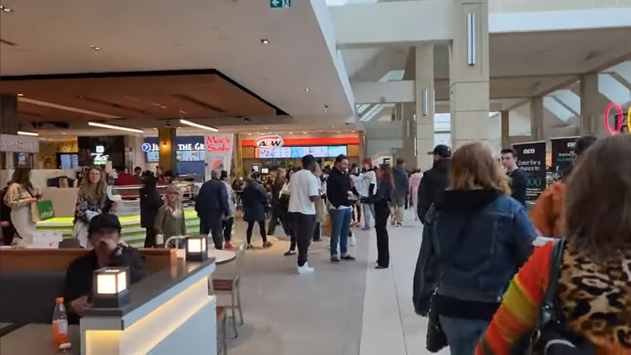 Bayshore shopping center New Look..