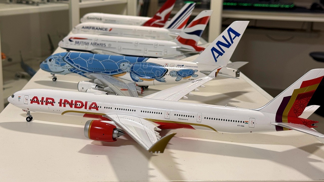 Air India Boeing 777-9X , 1:200 Diecast model Unboxing / Gemini Jets - Airplane Shop Las Vegas B777X