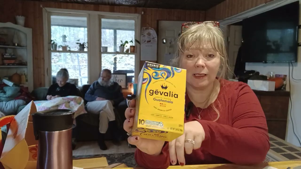 Что мне досталось?! 📦 Распаковка + непринужденная беседа с Рэйчел | #diml #unboxing #complimentary