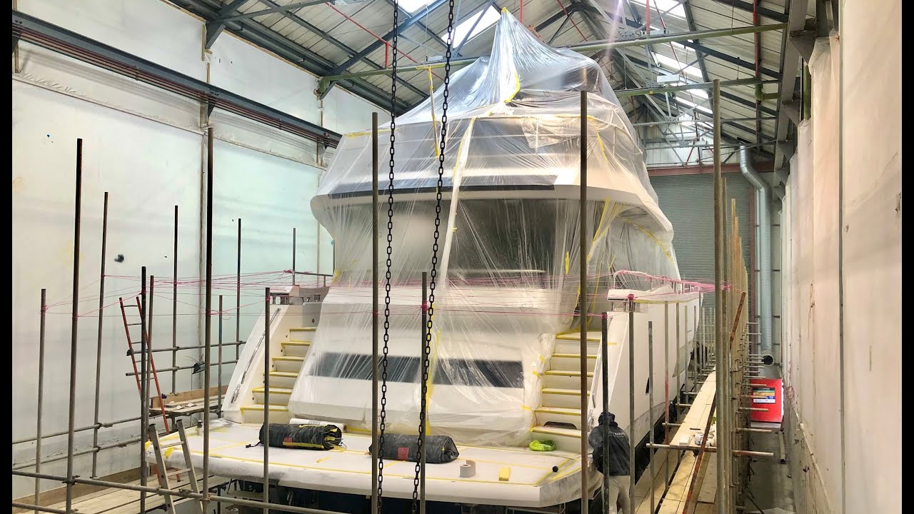 New Sunseeker 86 Superyacht - Behind the Scenes Preparation for her Black Hull Painting - Part 1
