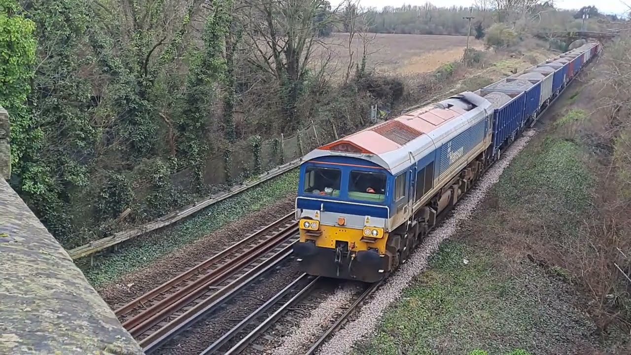 Trains At Mill Lane Bridge, Bedhampton, 02-02-2026. 