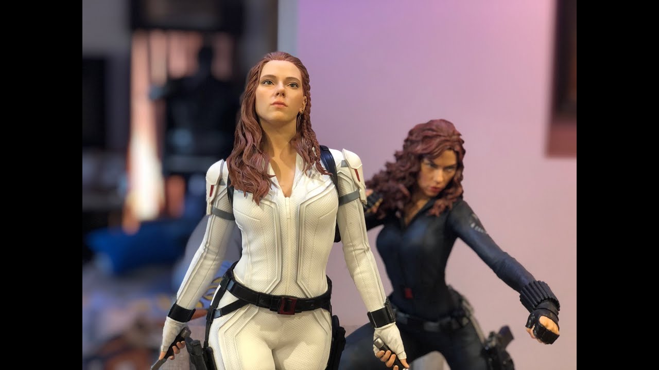 Queen Studios Black Widow (Snow Suit) 1/4 scale unboxing